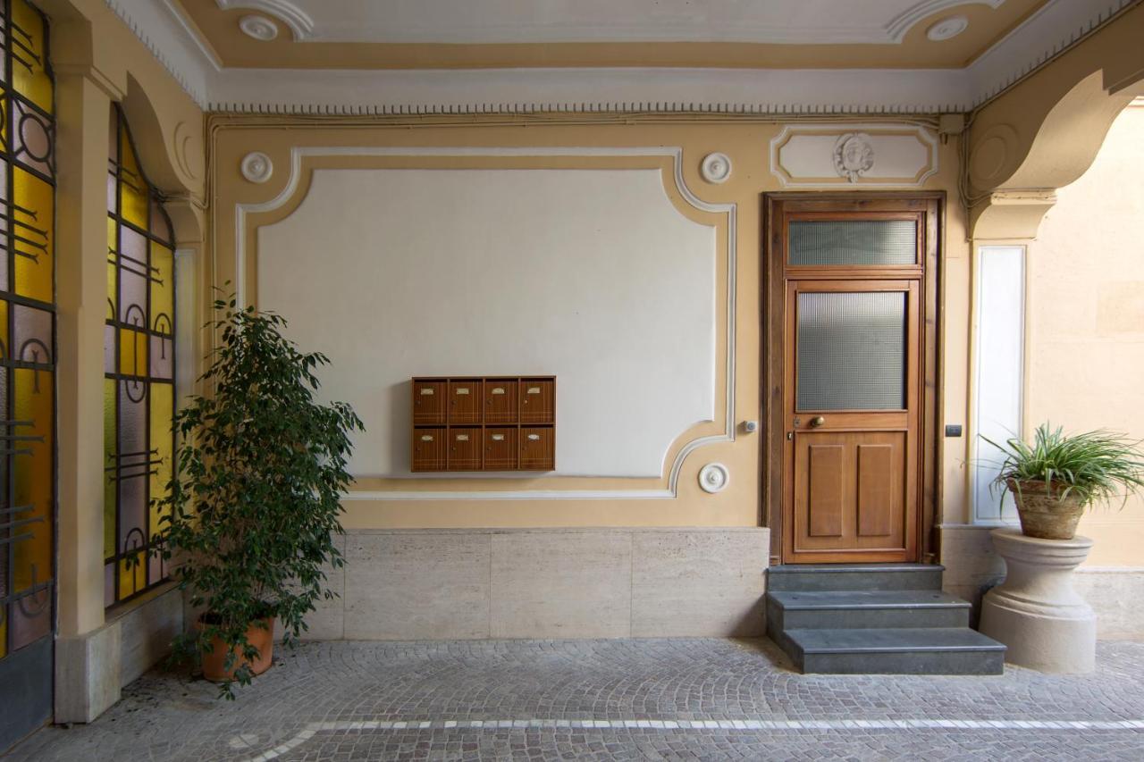 Cocomorghen Apartment Naples Luaran gambar